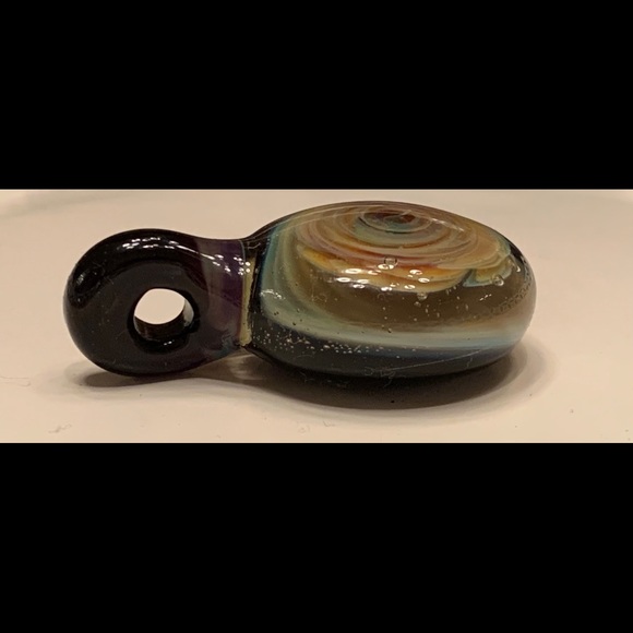 OOAK Hand blown glass pendant with spiral design - Picture 2 of 8